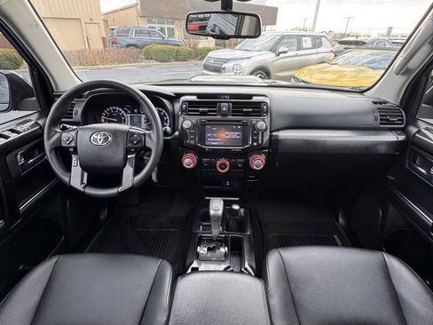 Used 2019 Toyota 4Runner TRD Off-Road image 17