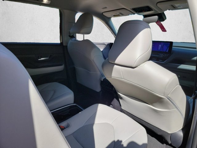 Used 2026 Toyota Grand Highlander FWD image 24