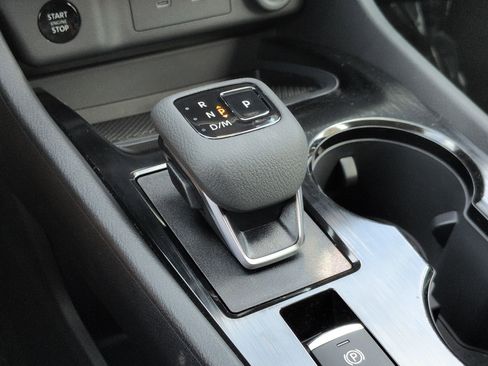 New 2026 Nissan Rogue SV AWD/4WD image 18