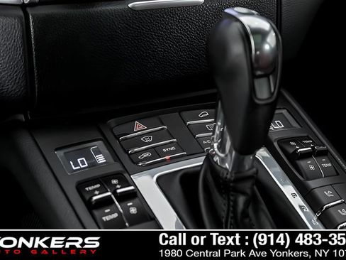 Used 2018 Porsche Macan GTS image 24