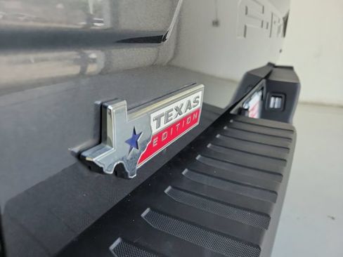 Used 2018 Ford F150 XLT w/ Equipment Group 302A Luxury RWD image 9