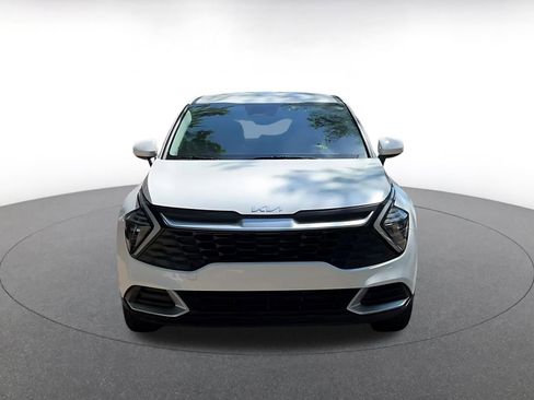 Used 2025 Kia Sportage LX FWD image 4