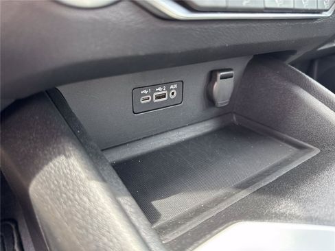 Used 2025 Nissan Altima 2.5 SV FWD image 25