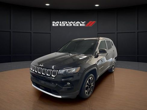 Used 2022 Jeep Compass Limited image 1