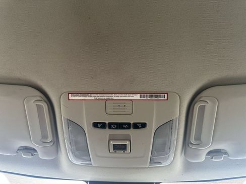 Used 2020 Toyota Corolla LE FWD image 25