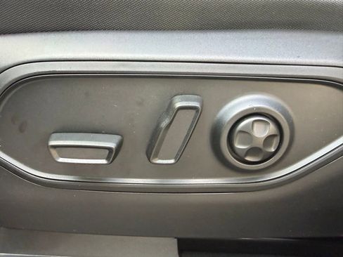 New 2025 Jeep Grand Cherokee Limited image 16