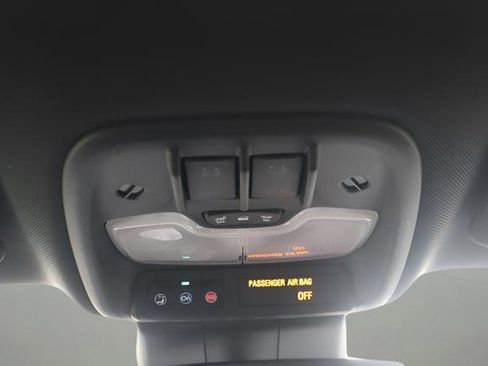 Used 2023 GMC Canyon AT4 w/ AT4 Premium Package image 25