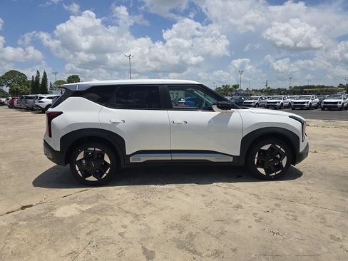New 2027 Kia Seltos S FWD image 9