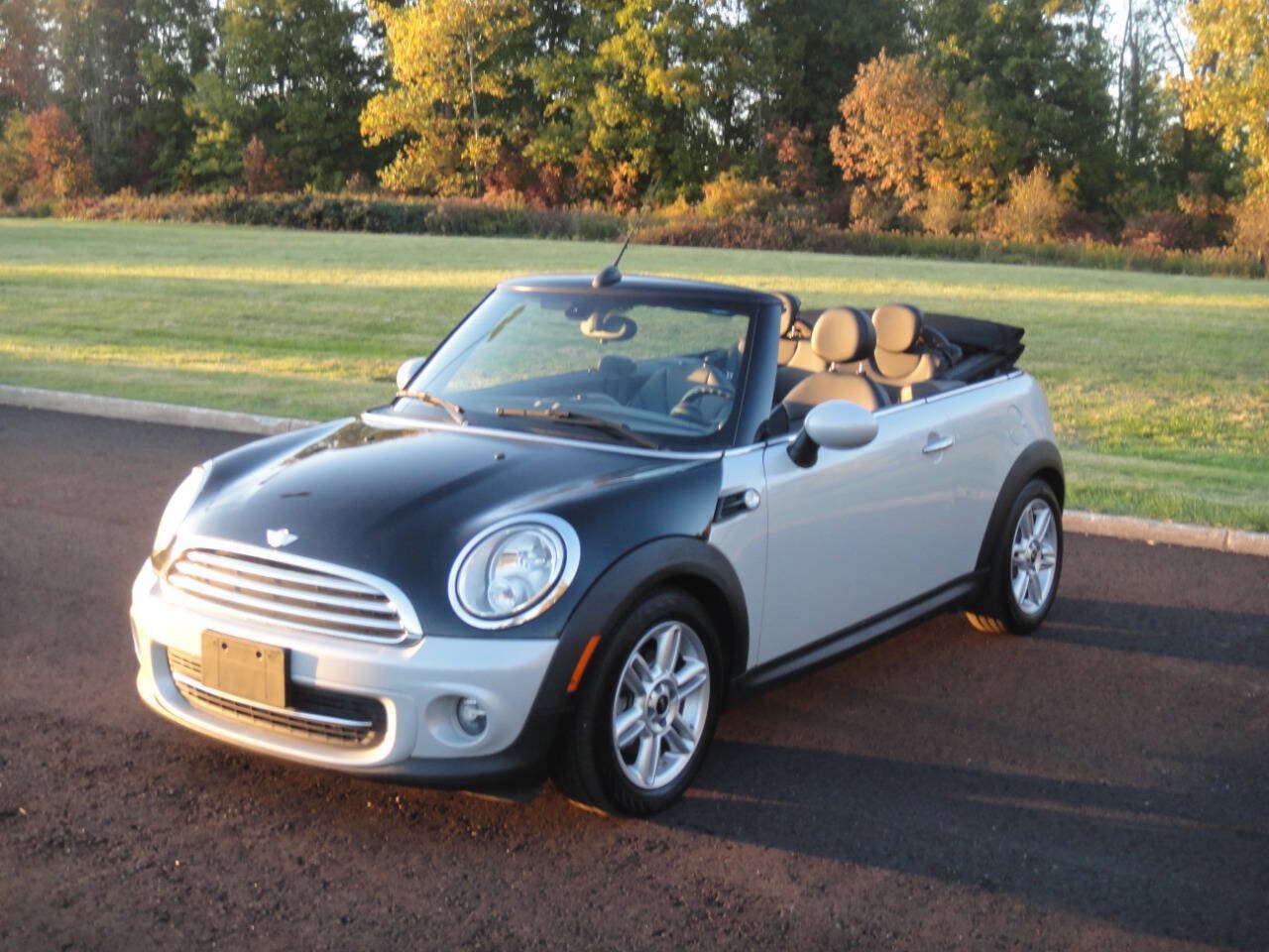 Used 2015 MINI Cooper Convertible FWD image 2