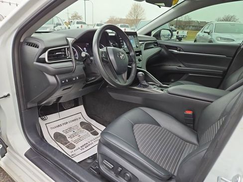 Used 2023 Toyota Camry SE image 12