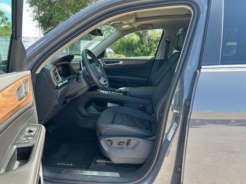 New 2026 Volkswagen Atlas SE FWD image 15