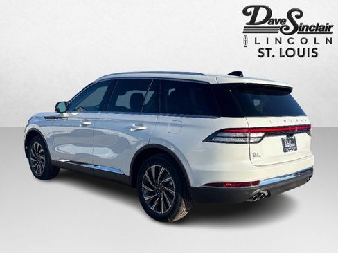 New 2026 Lincoln Aviator AWD image 7
