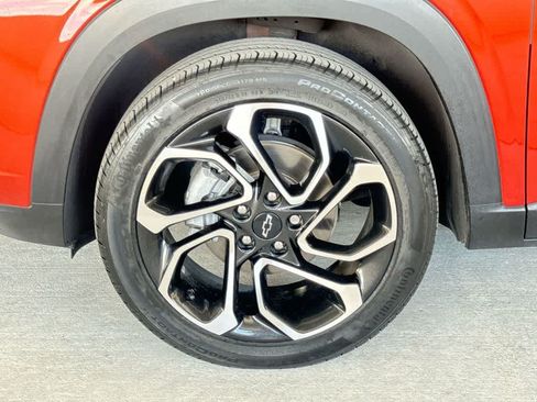 Used 2024 Chevrolet Trax RS w/ Driver Confidence Package FWD image 11