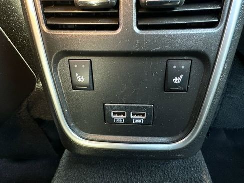 Used 2019 Dodge Charger R/T w/ Plus Group image 17