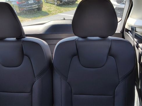 New 2026 Volvo XC90 B6 Plus w/ Protection Package Premier image 30