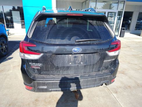 Used 2020 Subaru Forester Premium image 6