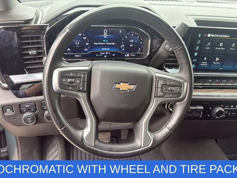 Used 2025 Chevrolet Silverado 1500 LT AWD/4WD image 15