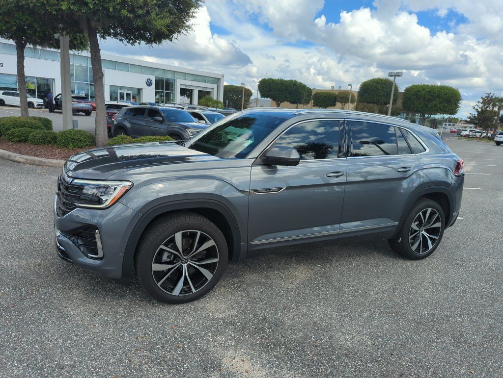 Used 2024 Volkswagen Atlas Cross Sport SEL Premium R-Line AWD/4WD image 13