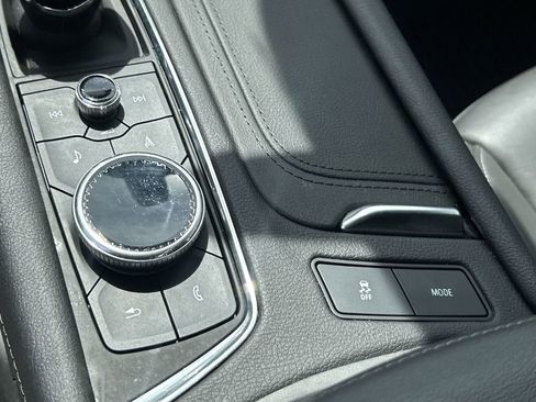 Certified 2023 Cadillac XT6 Premium Luxury image 30