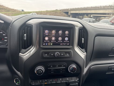 Used 2026 Chevrolet Silverado 2500 Custom w/ Custom Value Package image 25