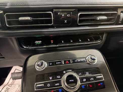 Used 2022 Lincoln Nautilus Reserve w/ Equipment Group 201A image 21