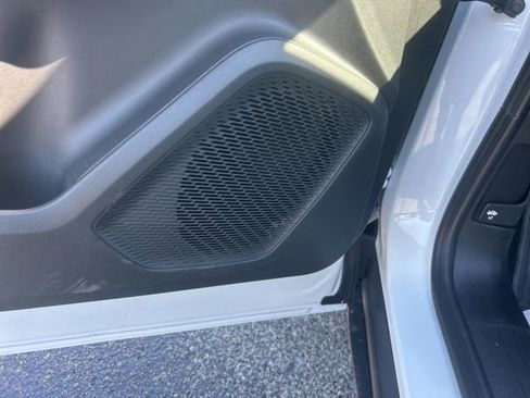 New 2026 Chevrolet Equinox EV LT image 14