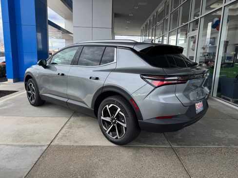 New 2026 Chevrolet Equinox EV LT image 6