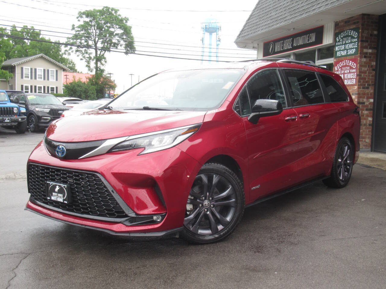 Used 2021 Toyota Sienna XSE w/ XSE Plus Package FWD image 36