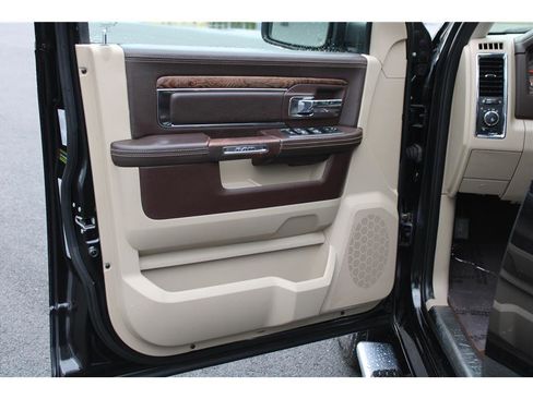 Used 2015 RAM 1500 Laramie Longhorn w/ Convenience Group image 7