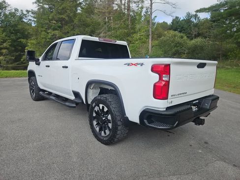 Used 2020 Chevrolet Silverado 2500 Custom w/ Custom Value Package AWD/4WD image 3