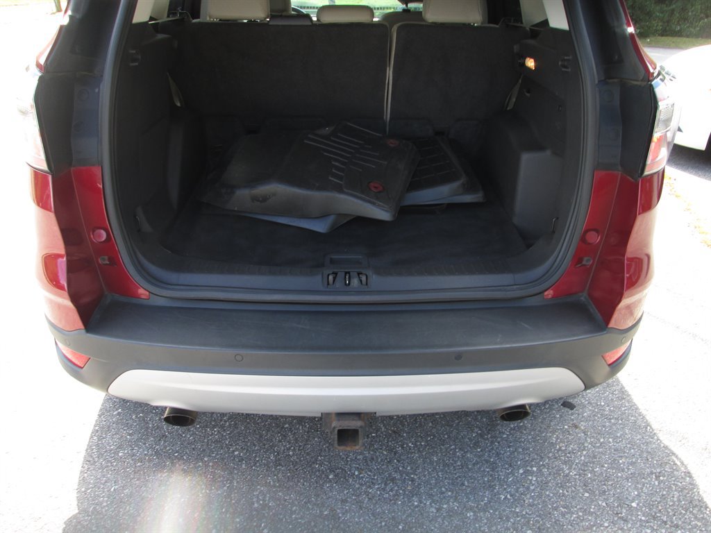 Used 2017 Ford Escape Titanium AWD/4WD image 6