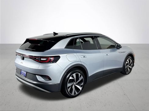 Used 2021 Volkswagen ID.4 Pro S w/ Gradient Package image 6