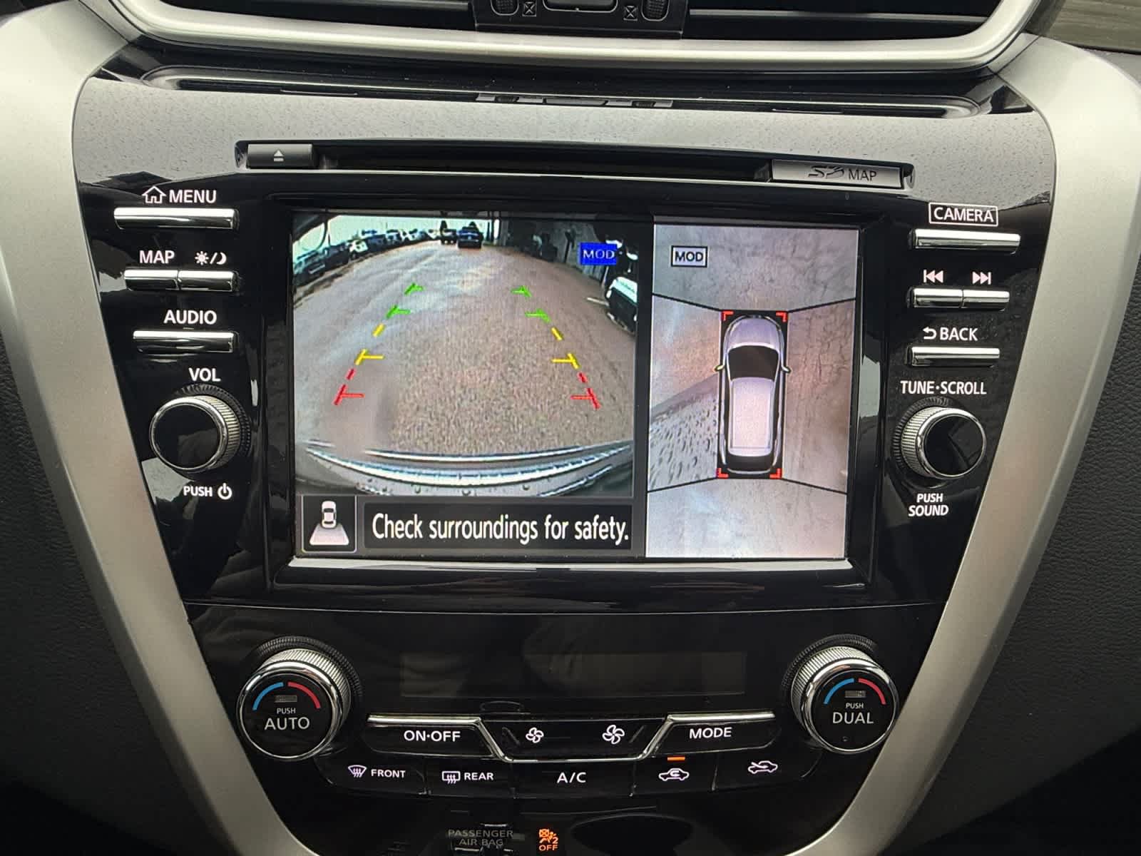 Used 2015 Nissan Murano Platinum w/ Platinum Technology Package AWD/4WD image 16