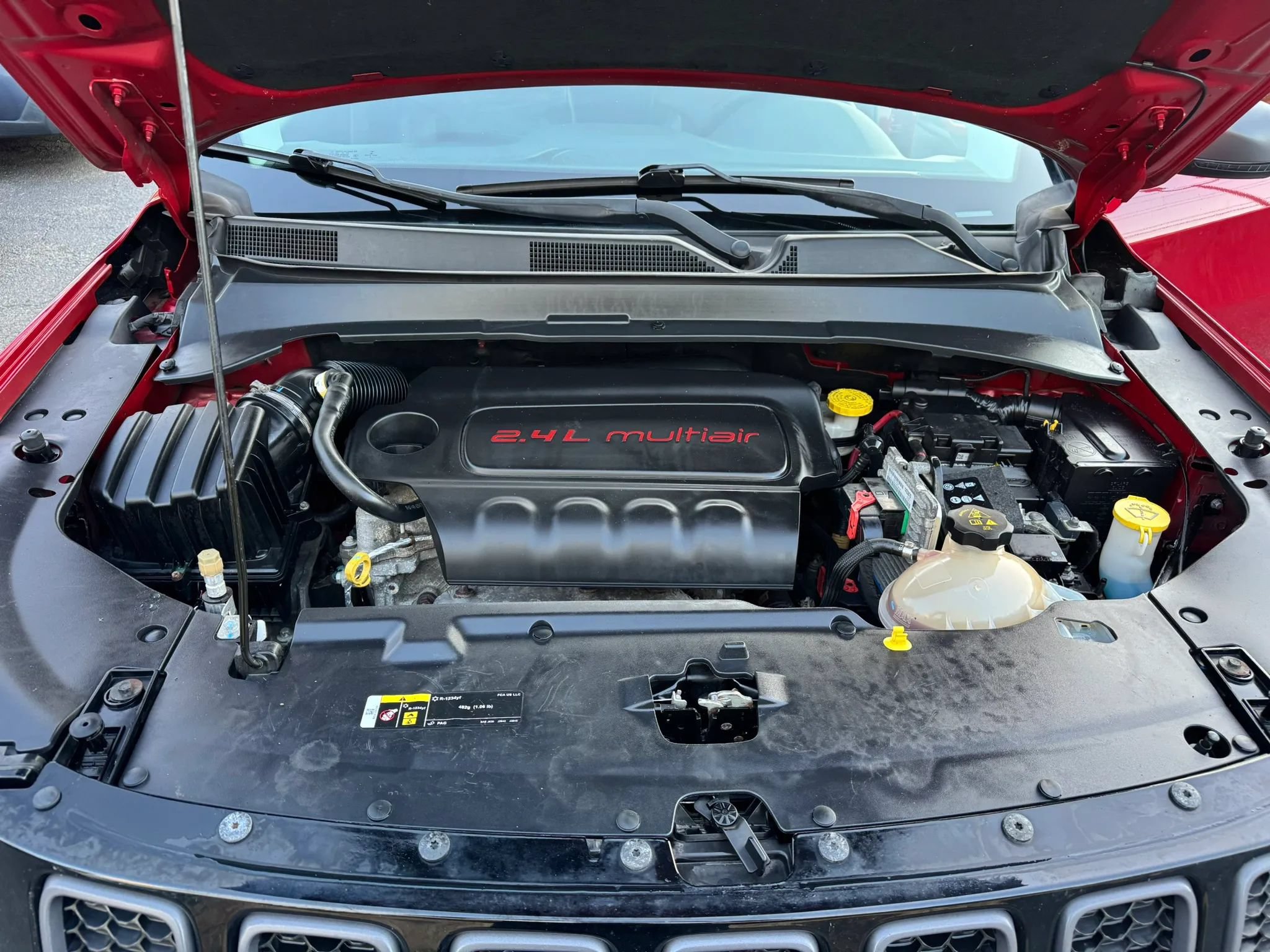 Used 2018 Jeep Compass Trailhawk w/ Cold Weather Group AWD/4WD image 13