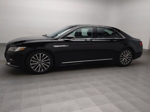 Used 2017 Lincoln Continental Select image 2
