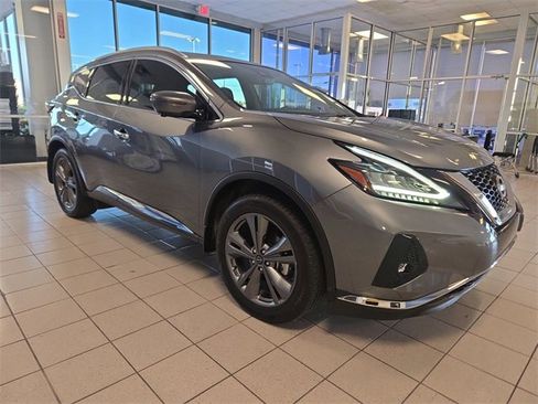 Used 2023 Nissan Murano Platinum w/ Cargo Package image 2