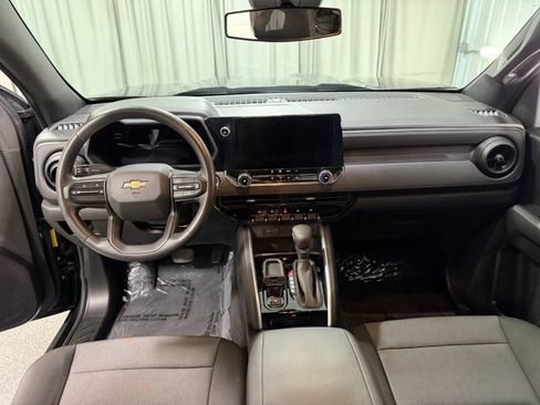 Used 2024 Chevrolet Colorado W/T w/ Technology Package RWD image 11