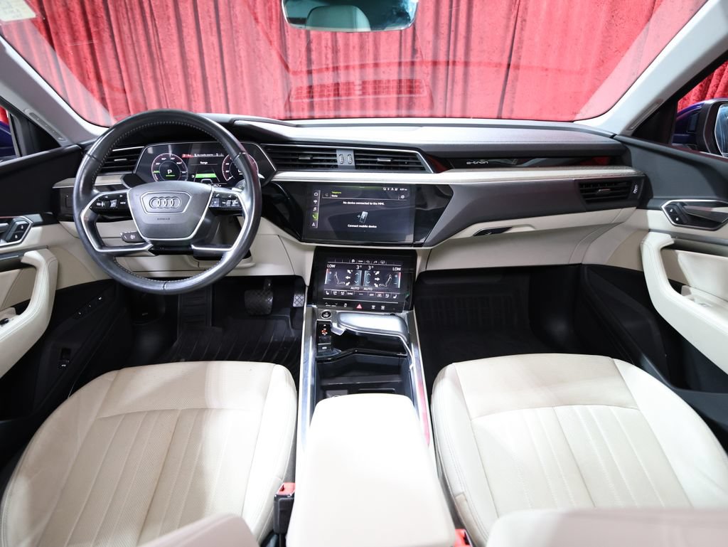 Used 2021 Audi e-tron Premium Plus w/ Premium Plus Package AWD/4WD image 15