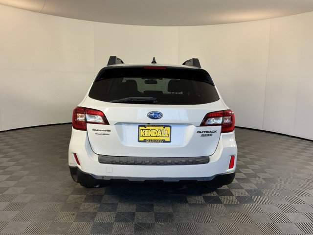 Used 2016 Subaru Outback 2.5i Limited AWD/4WD image 6