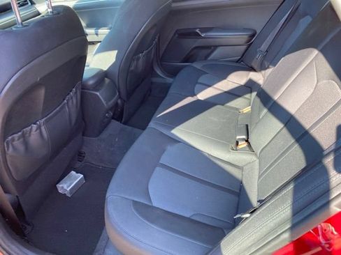 Used 2022 Kia K5 LXS FWD image 13