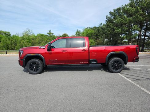 New 2026 GMC Sierra 2500 AT4 w/ AT4 Premium Plus Package AWD/4WD image 2