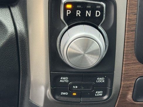 Used 2018 RAM 1500 Laramie image 22