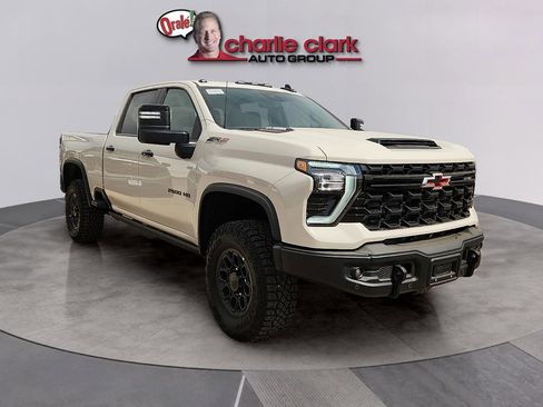 New 2026 Chevrolet Silverado 2500 ZR2 w/ ZR2 Bison Edition image 7