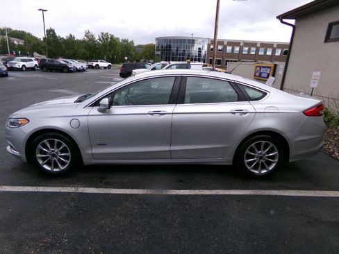 Used 2018 Ford Fusion Energi SE FWD image 6