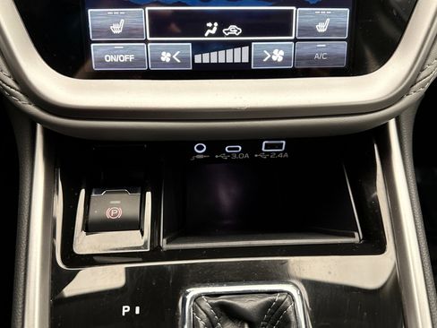 Used 2025 Subaru Legacy Premium image 16