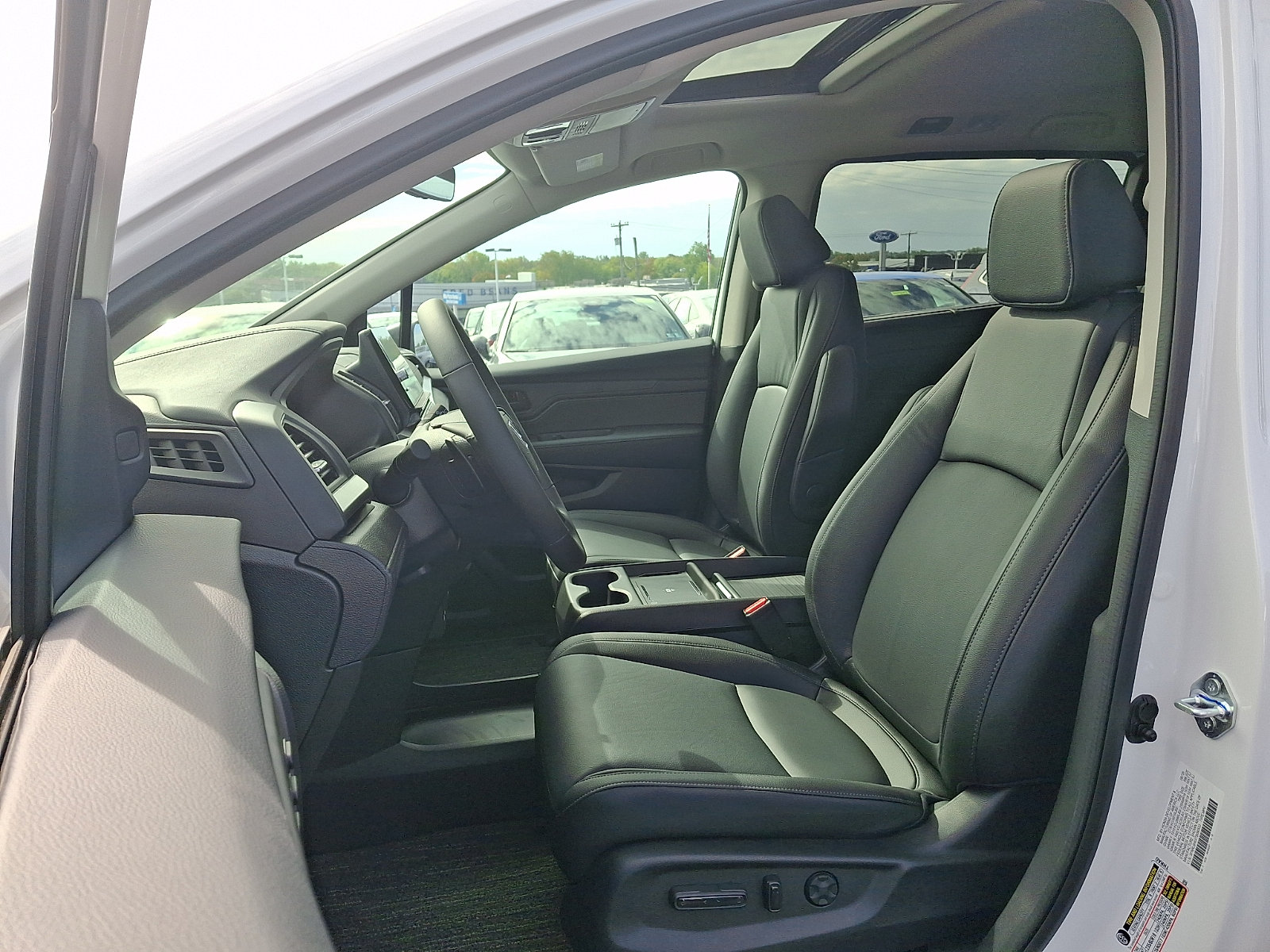 New 2026 Honda Odyssey EX-L image 6