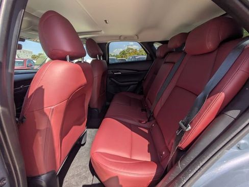 Certified 2025 MAZDA CX-30 AWD 2.5 S w/ Preferred Package image 11