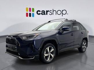 Used 2021 Toyota RAV4 SE video 1