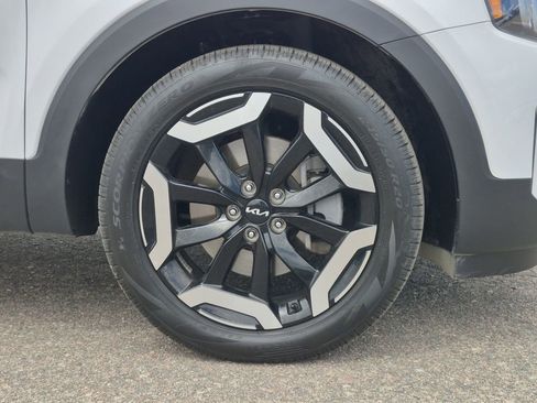 Used 2025 Kia Telluride S AWD/4WD image 19