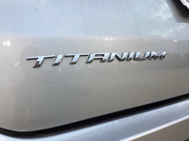 Used 2024 Ford Edge Titanium AWD/4WD image 14
